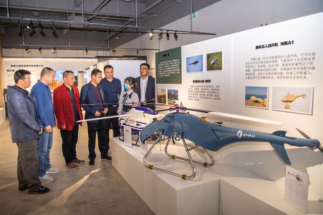 展退役軍人風(fēng)采，立創(chuàng  )業(yè)創(chuàng  )新潮頭——合肥市舉行“建行杯”退役軍人創(chuàng  )業(yè)創(chuàng  )新大賽啟動(dòng)儀式-云南能投軍創(chuàng  )產(chǎn)業(yè)投資有限公司