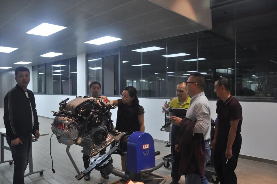 貴陽(yáng)云巖：為退役軍人學(xué)技術(shù)長(cháng)技能搭建平臺