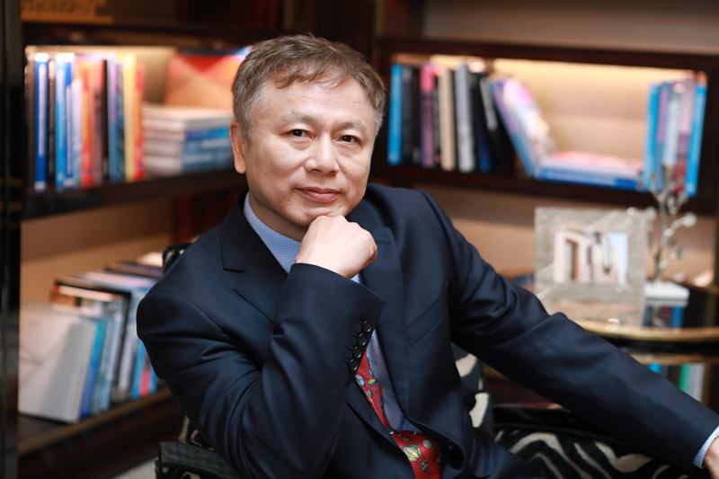 他是上海交大教授，也是退役軍人，他創(chuàng  )建了中國“北斗第一園”-云南能投軍創(chuàng  )產(chǎn)業(yè)投資有限公司