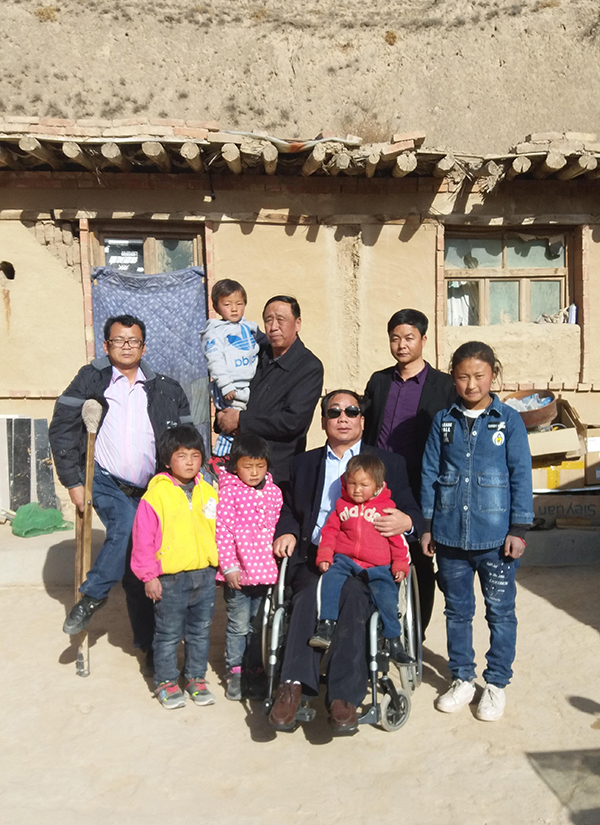 001.jpg 退役軍人劉志海:把家安在部隊邊 寫(xiě)盡胸中軍旅情-云南能投軍創(chuàng )產(chǎn)業(yè)投資有限公司