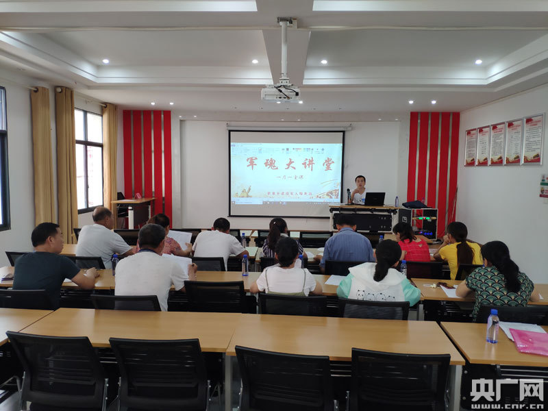 李壽來(lái)：才下軍旅前哨，又上脫貧一線(xiàn)