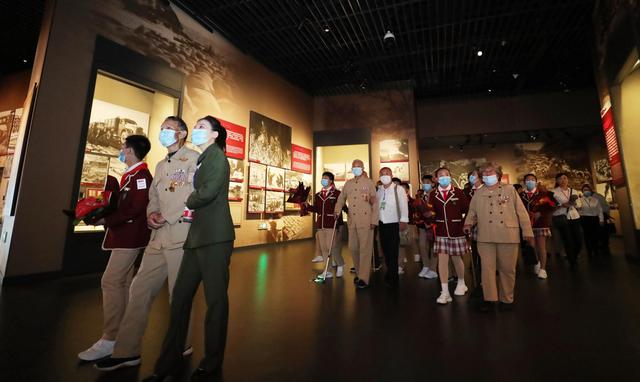 02.jpeg 翻修一新的抗美援朝紀念館恢復開(kāi)放-云南能投軍創(chuàng )產(chǎn)業(yè)投資有限公司