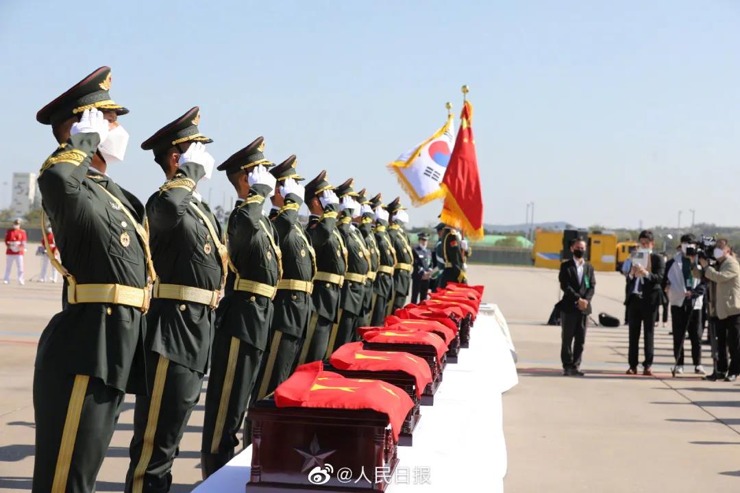 運-20接英雄回家，編號體現祖國對烈士們的無(wú)上尊崇