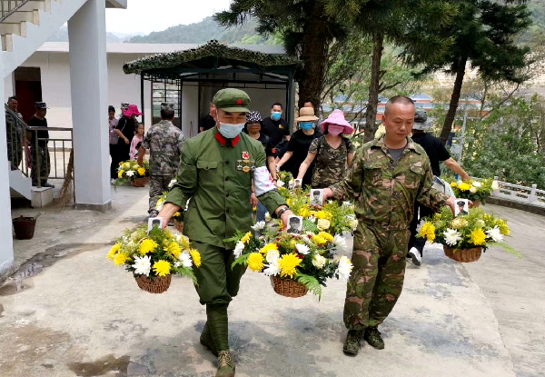 05.jpg 安振江:戰場(chǎng)余生不了情-云南能投軍創(chuàng )產(chǎn)業(yè)投資有限公司