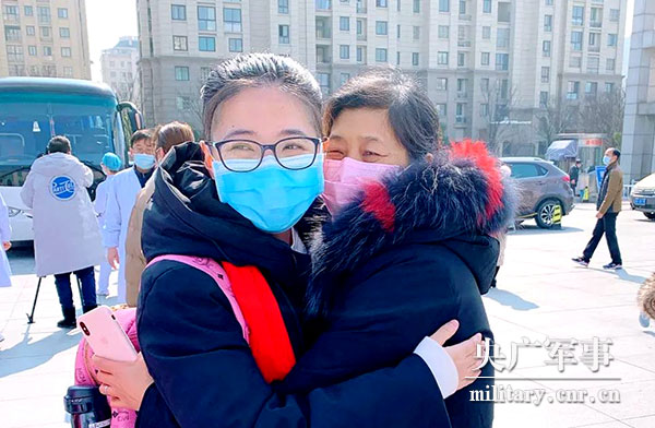 06.jpg 尹光新:假肢撐起的奮斗人生-云南能投軍創(chuàng )產(chǎn)業(yè)投資有限公司