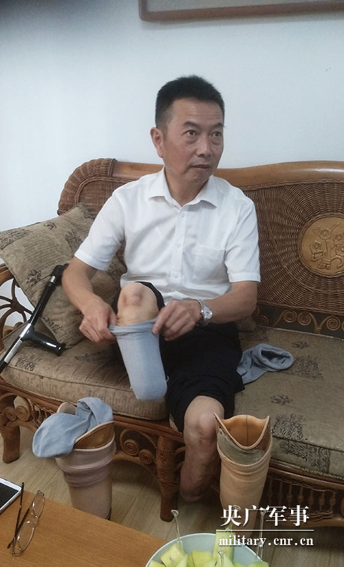 07.jpg 尹光新:假肢撐起的奮斗人生-云南能投軍創(chuàng )產(chǎn)業(yè)投資有限公司