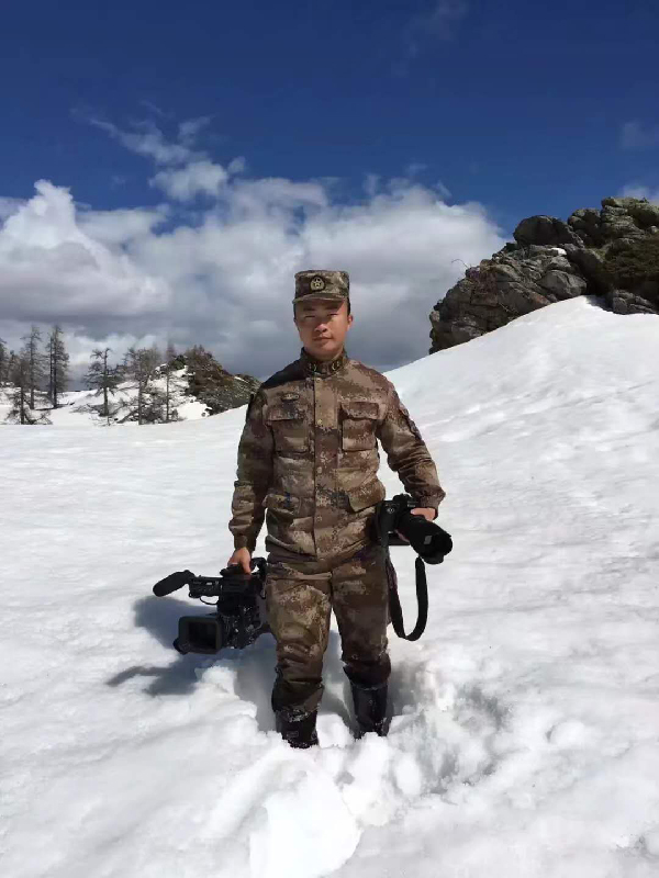 毛國強：致敬軍人愛(ài)情，定格浪漫時(shí)刻-云南能投軍創(chuàng  )產(chǎn)業(yè)投資有限公司