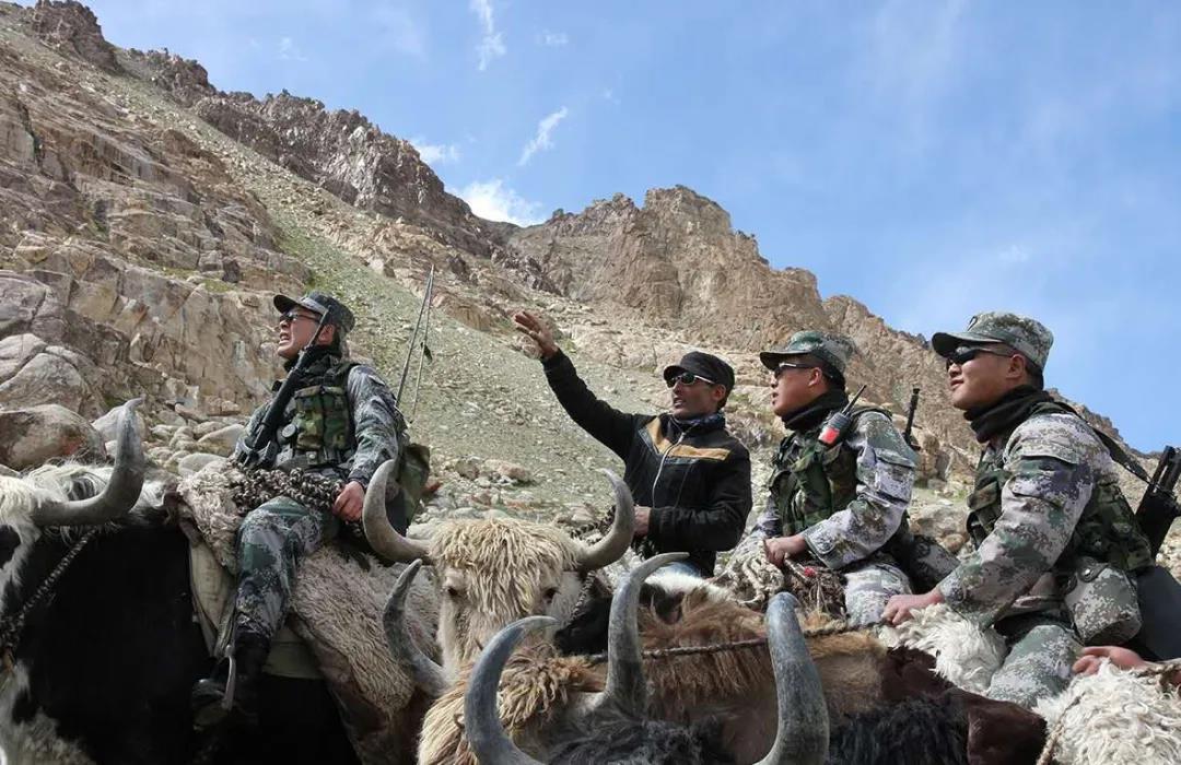 冰窟救人犧牲！送別全國愛(ài)國擁軍模范拉齊尼·巴依卡！