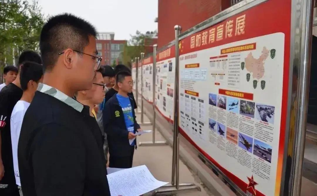 關(guān)注！多地出臺優(yōu)惠政策定向招錄退役大學(xué)生士兵-云南能投軍創(chuàng  )產(chǎn)業(yè)投資有限公司