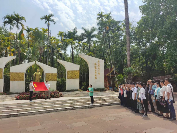 黨史學(xué)習教育 | 西雙版納州退役軍人事務(wù)局黨支部開(kāi)展“尋訪(fǎng)足跡·重溫記憶”主題黨日活動(dòng)-云南能投軍創(chuàng  )產(chǎn)業(yè)投資有限公司