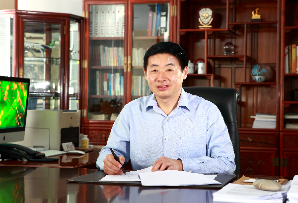 吳惠芳：脫下軍裝，扛起擔當