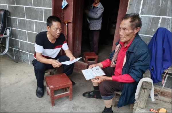 黨史學(xué)習教育 | 麻栗坡縣“學(xué)黨史、解難題、辦實(shí)事”入戶(hù)上門(mén)為退役軍人采集信息-云南能投軍創(chuàng  )產(chǎn)業(yè)投資有限公司