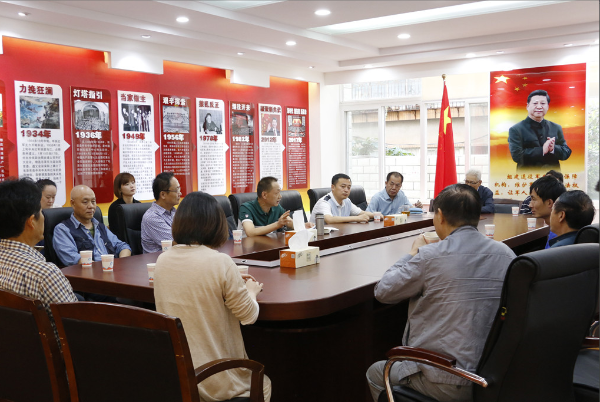黨史學(xué)習教育 | 曲靖市退役軍人事務(wù)局組織黨員干部參觀(guān)曲靖市慶祝中國共產(chǎn)黨成立100周年主題展和書(shū)法美術(shù)攝影作品展-云南能投軍創(chuàng  )產(chǎn)業(yè)投資有限公司
