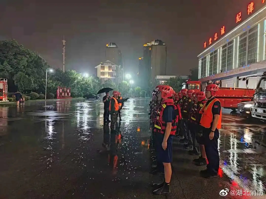 若有戰，召必回！各地退役軍人星夜馳援河南！