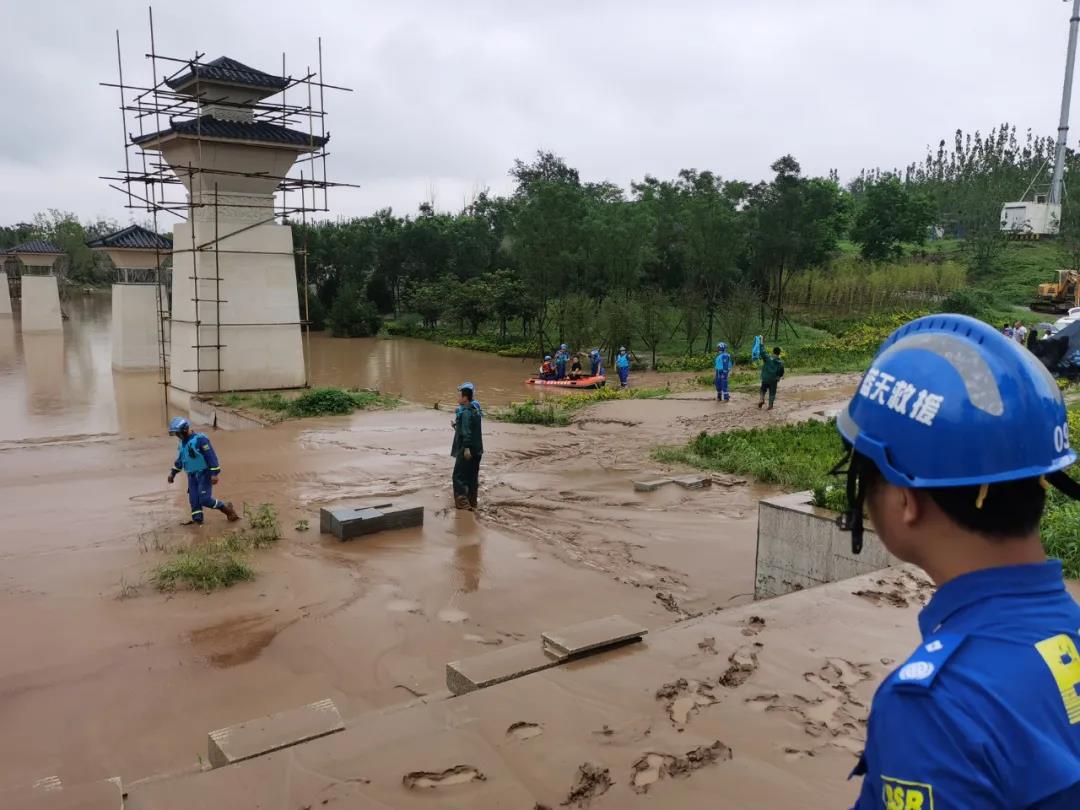 若有戰，召必回！各地退役軍人星夜馳援河南！