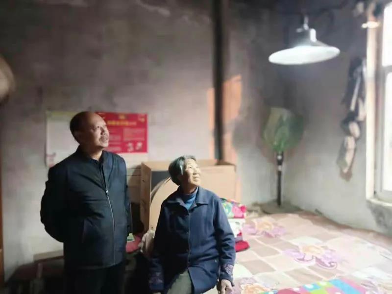 中國退役軍人丨慶祝建黨100周年特別節目《忠誠》第九集：《郭萬(wàn)里 ：筆墨深情，為黨謳歌》