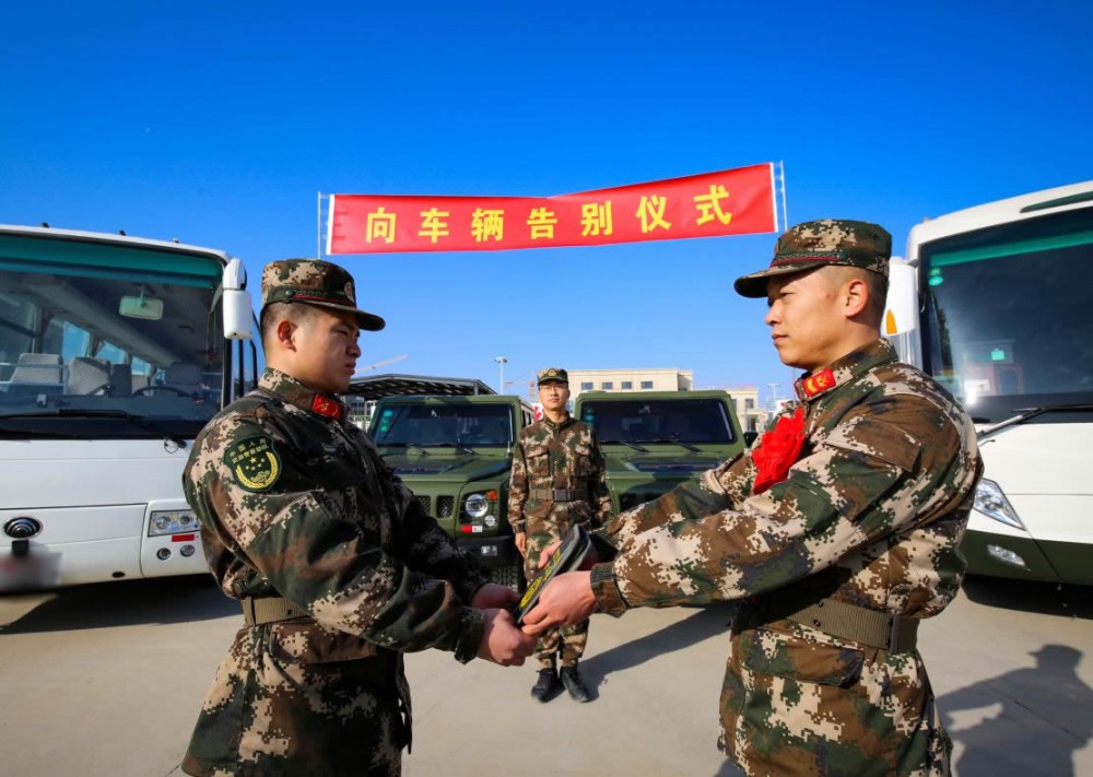 1223.jpg 退伍老兵的最后堅守:卸下肩章 卻沒(méi)有卸下責任-云南能投軍創(chuàng )產(chǎn)業(yè)投資有限公司