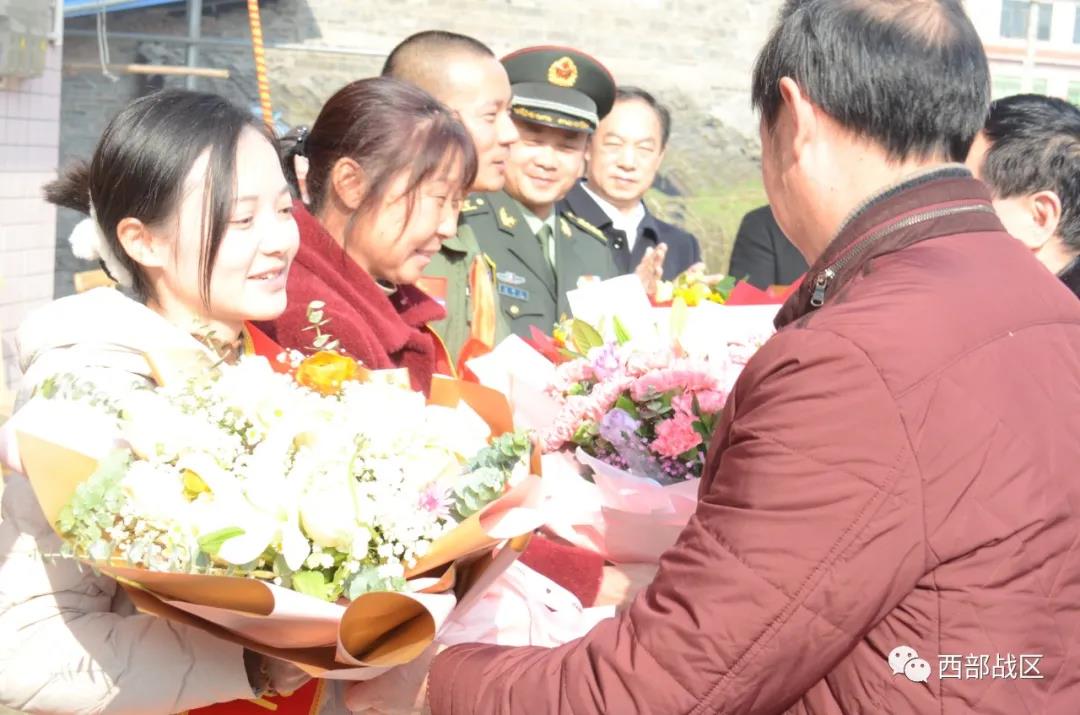 彭順平，一等功！他的家秒變“追星”現場(chǎng)