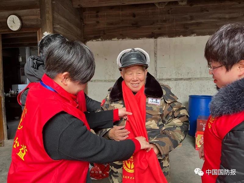 關(guān)愛(ài)老兵，你我同行