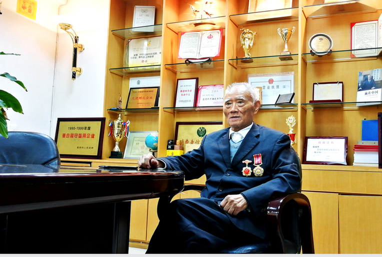 93歲抗美援朝老兵，如今依然奮戰在工作一線(xiàn)！