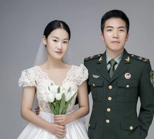 雙喜臨門(mén)！喜報送到婚禮現場(chǎng)