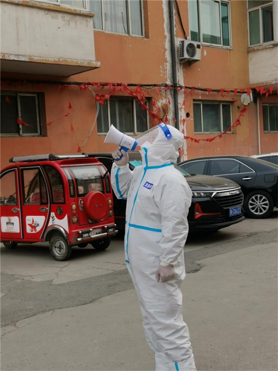 退役軍人趙燕飛：疫情不退，我們不退