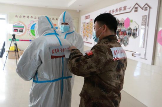 4597535337817031636.jpg “老班長(cháng)”的初心與使命——
延吉市退役軍人工作者劉衛華抗疫側記-云南能投軍創(chuàng )產(chǎn)業(yè)投資有限公司