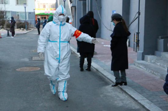 2853323936850896716.jpg “老班長(cháng)”的初心與使命——
延吉市退役軍人工作者劉衛華抗疫側記-云南能投軍創(chuàng )產(chǎn)業(yè)投資有限公司