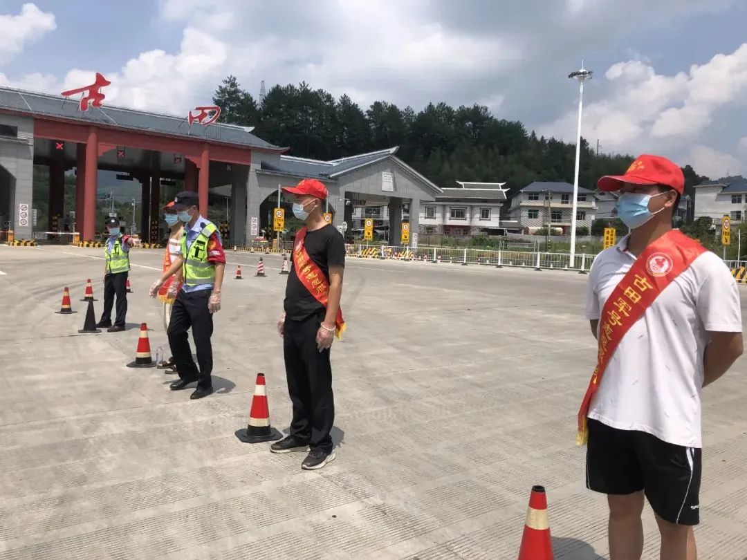 疫情不退老兵不退 退役軍人奮戰抗疫一線(xiàn)