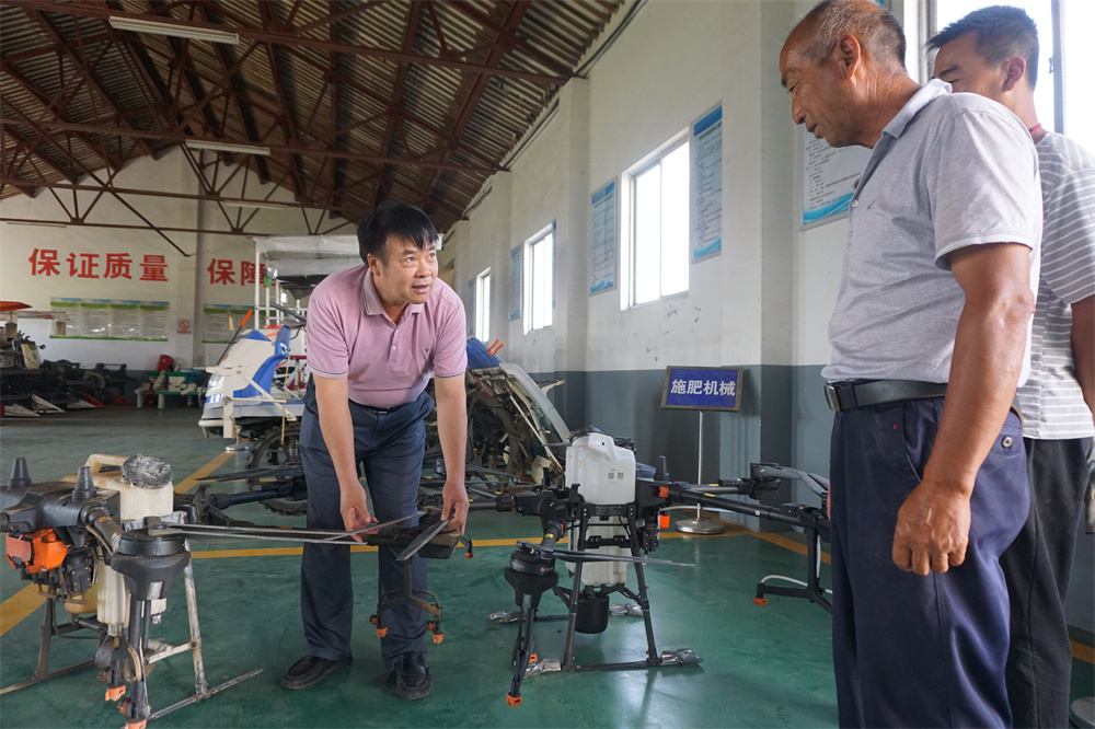 “兵支書(shū)”扎根鄉村30年，當好脫貧致富帶頭人-云南能投軍創(chuàng  )產(chǎn)業(yè)投資有限公司