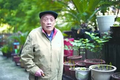 106歲的老人走了，網(wǎng)友刷屏致敬
