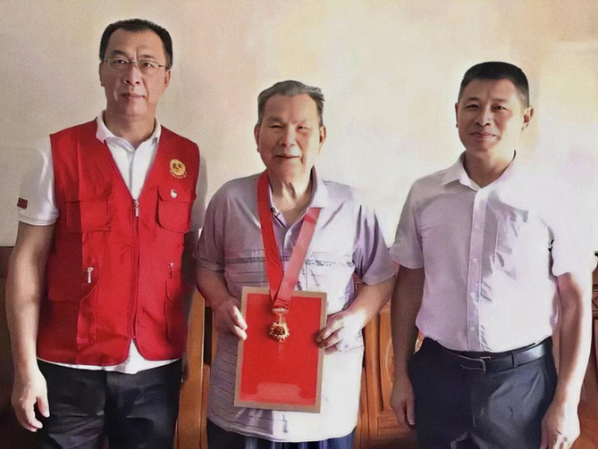 退役軍人陳吉祥：海地維和枕著(zhù)槍聲入眠，深圳三防迎戰狂風(fēng)暴雨-云南能投軍創(chuàng  )產(chǎn)業(yè)投資有限公司