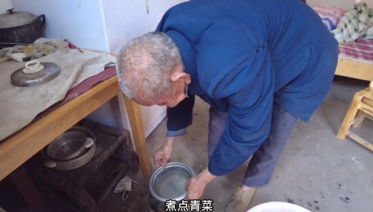 李德金：一顆“紅心”在他101歲的身體里，永遠發(fā)光-云南能投軍創(chuàng  )產(chǎn)業(yè)投資有限公司