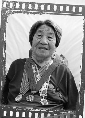 他們與時(shí)間賽跑，為100位參戰老兵留下掌印和影像