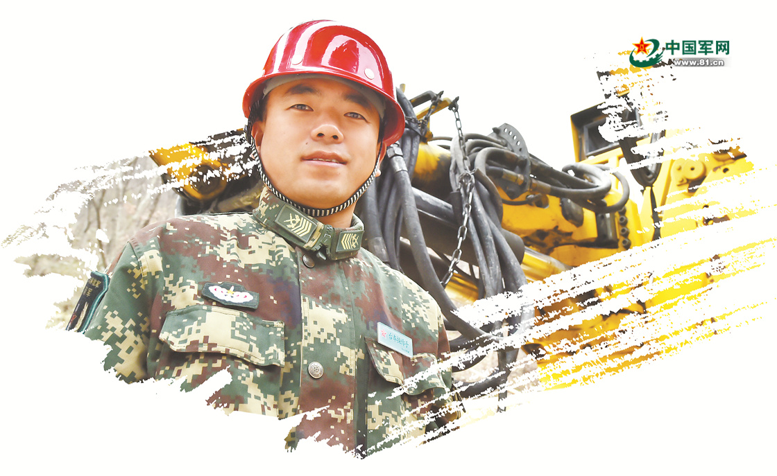 4名火箭軍老兵告別軍營(yíng) 烈焰見(jiàn)證歲月榮光