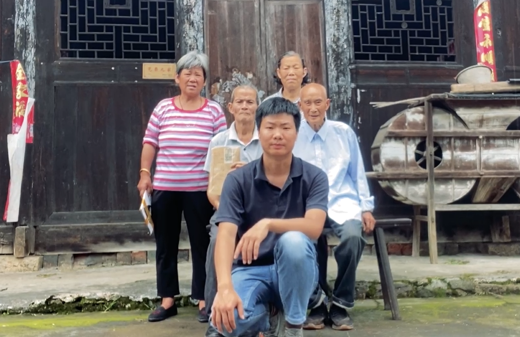 小伙花1500元買(mǎi)張遺照竟是湖南烈士