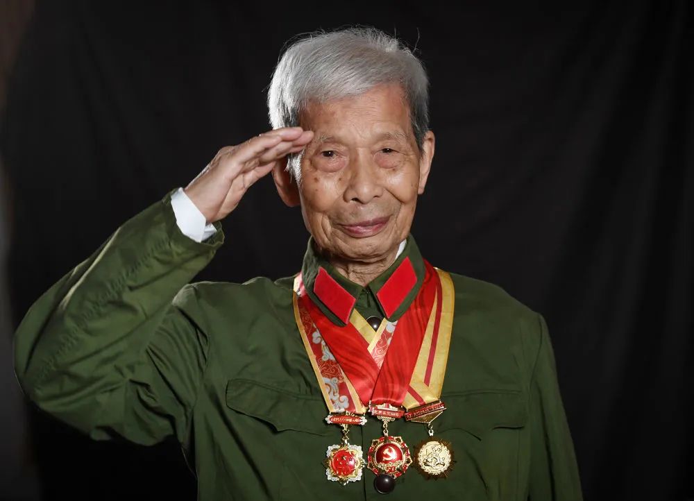 浴血榮光丨致敬抗戰老戰士——王國華、宮健