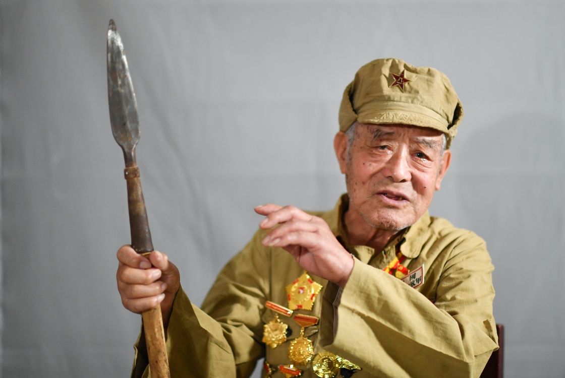 3.jpeg 浴血榮光丨致敬抗戰老戰士——周紹文-云南能投軍創(chuàng )產(chǎn)業(yè)投資有限公司