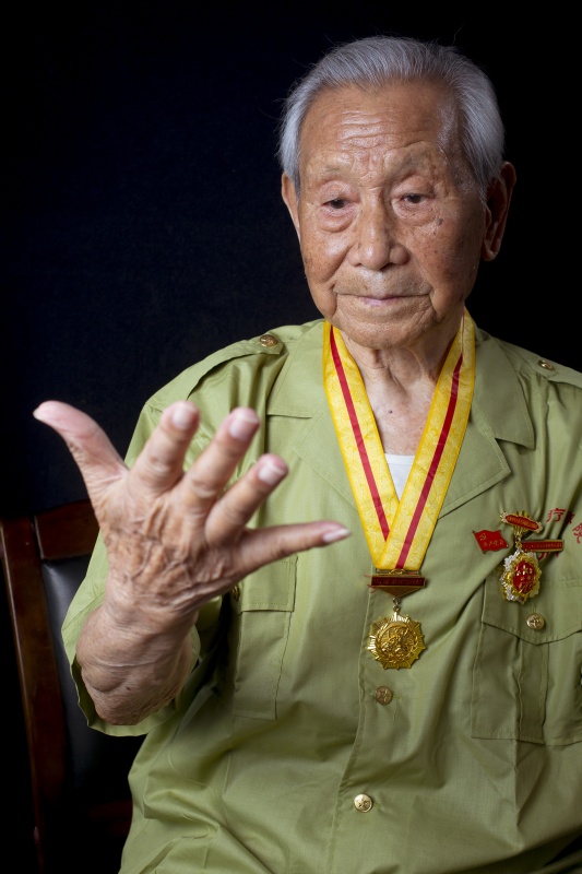 浴血榮光丨致敬抗戰老戰士——汪鳳儀