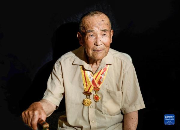 2047402639376073849.jpeg 浴血榮光丨致敬抗戰老戰士——張相林-云南能投軍創(chuàng )產(chǎn)業(yè)投資有限公司