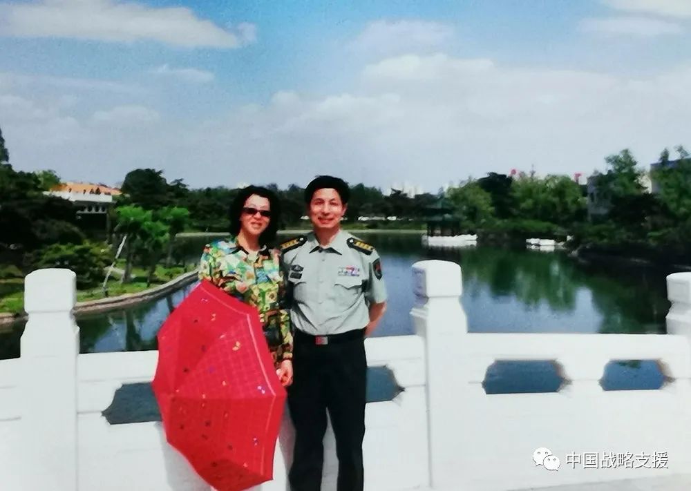 軍人家庭 | 永遠的軍嫂-云南能投軍創(chuàng  )產(chǎn)業(yè)投資有限公司