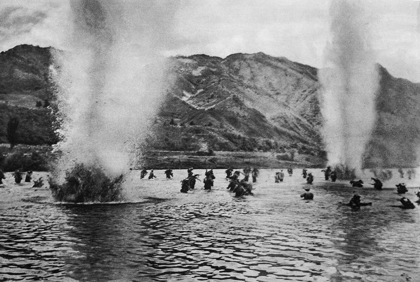 槍林彈雨中，他用鏡頭記錄志愿軍英雄歷史