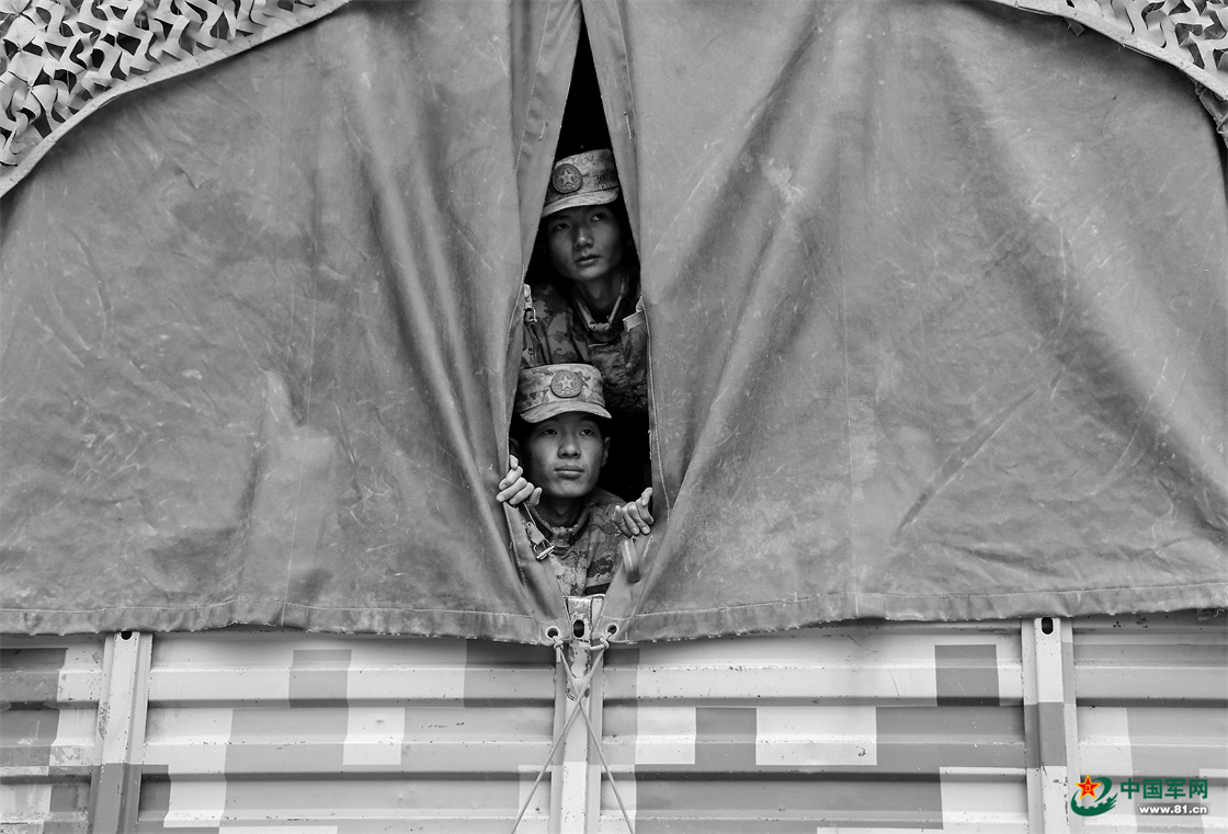 中國邊關(guān)丨雪山腳下，老兵不忍說(shuō)“再見(jiàn)”