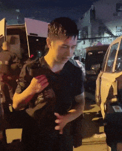 從橋上一躍而下！退役軍人孫逸超，你太帥了！