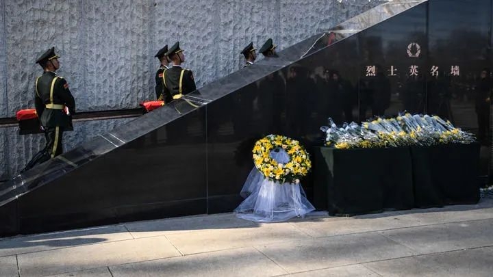 11279.jpg 新華社:英魂安息 家國安寧——第十批在韓中國人民志愿軍烈士遺骸安葬儀式側記-云南能投軍創(chuàng )產(chǎn)業(yè)投資有限公司